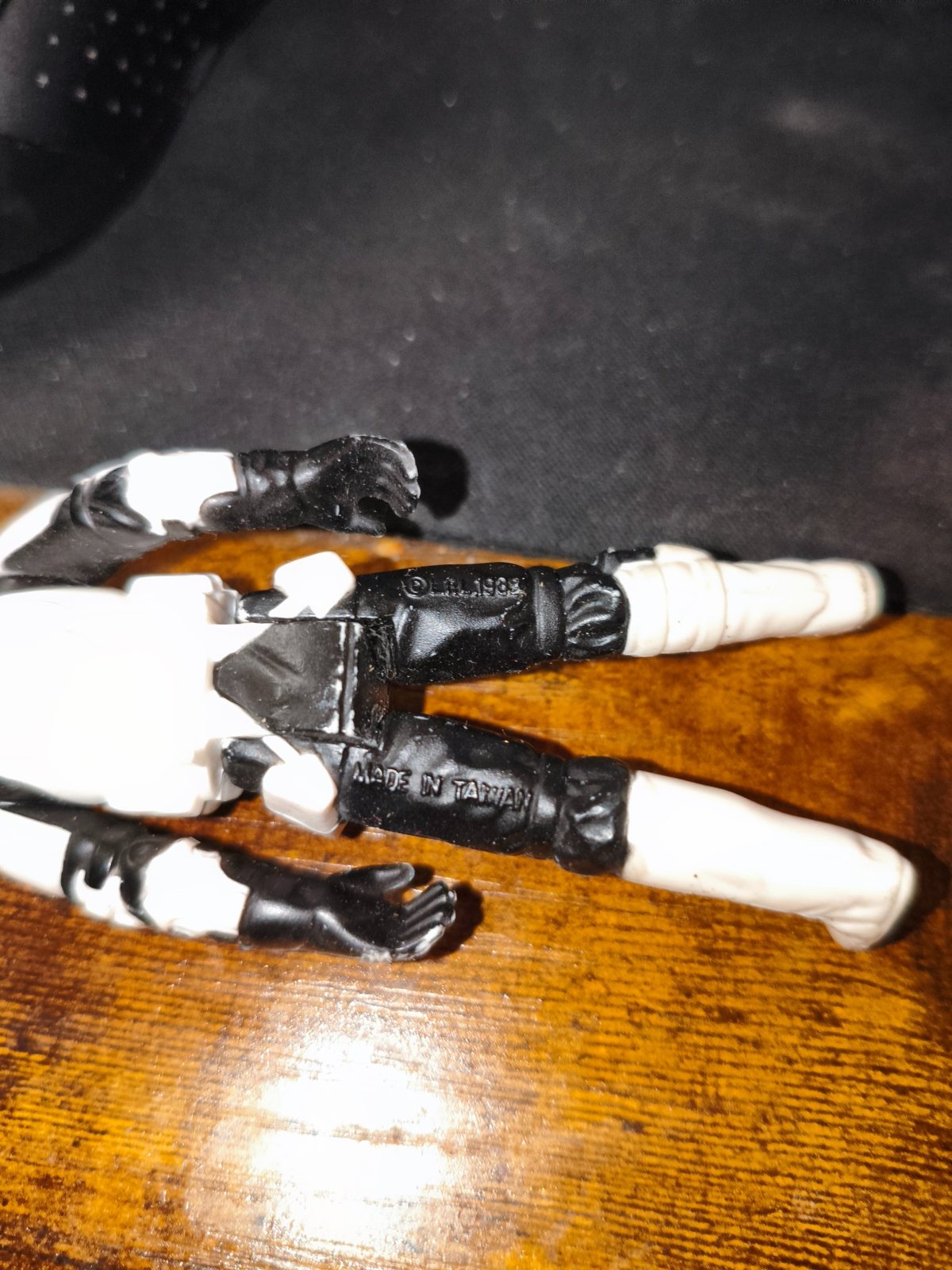 Star Wars-Style Loose Blaster Accessory - Verification Needed